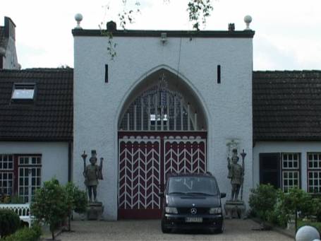 Krefeld : Haus Falkenburg